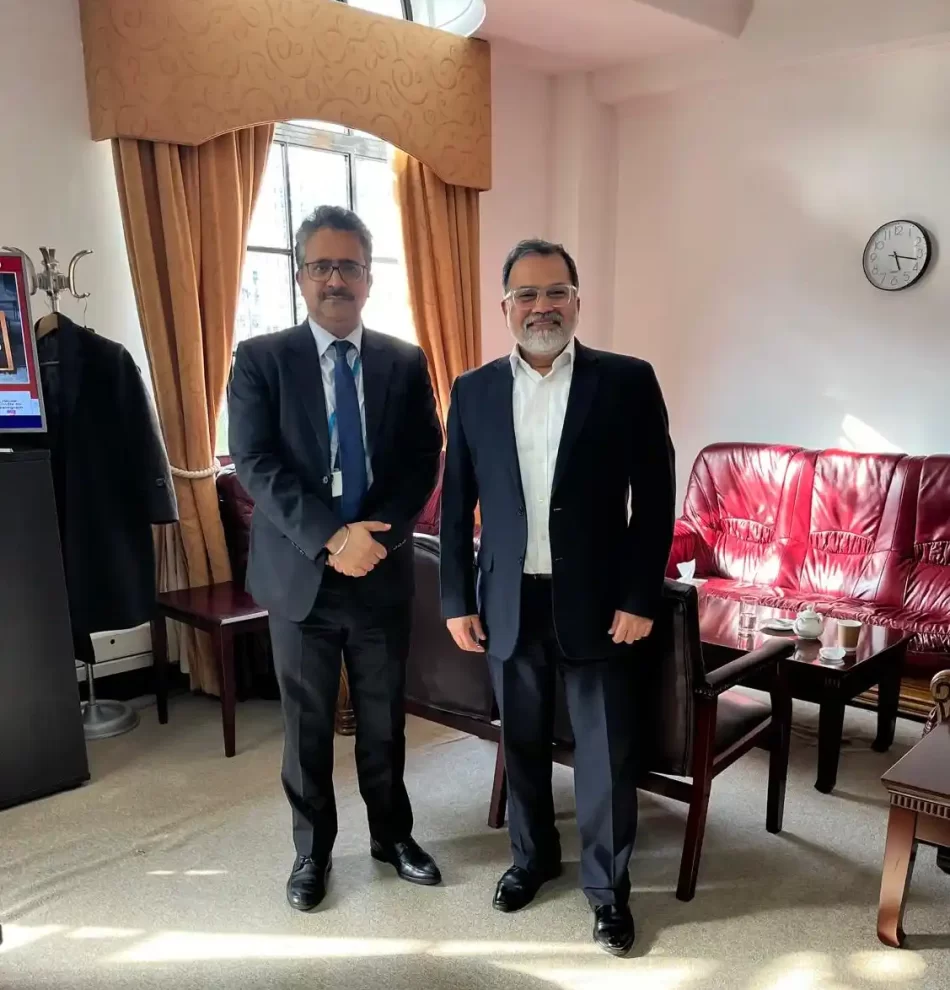 With Co-ordination Minister, HCI