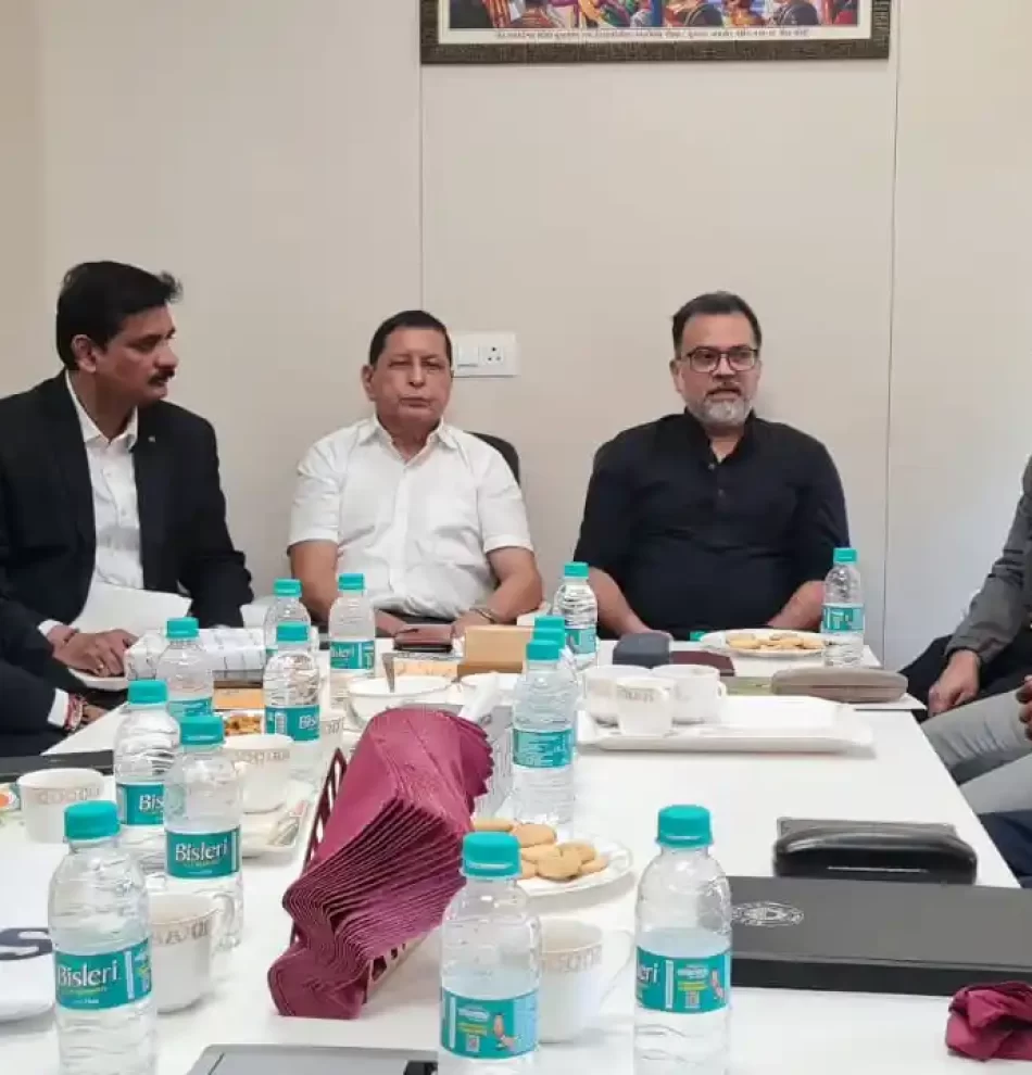 With Elite Business Club, Maharashtra